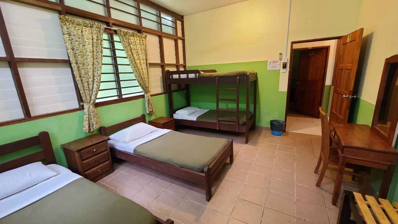 Sepilok B&B Exterior photo
